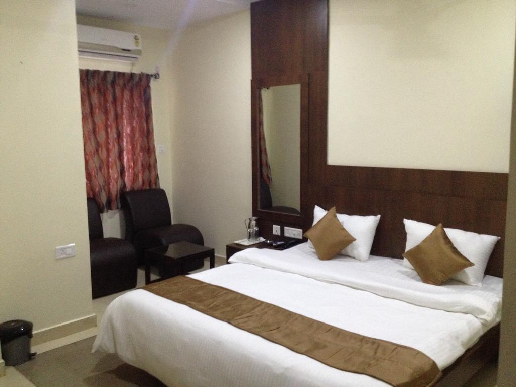 Udayam Towers 2* Chennai